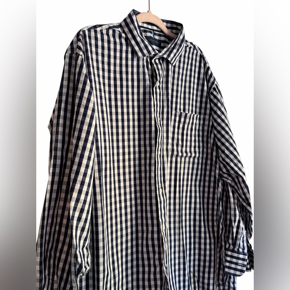 5/$25 - Tommy Hilfiger Button Down Shirt - Regular Fit - Picture 2 of 4